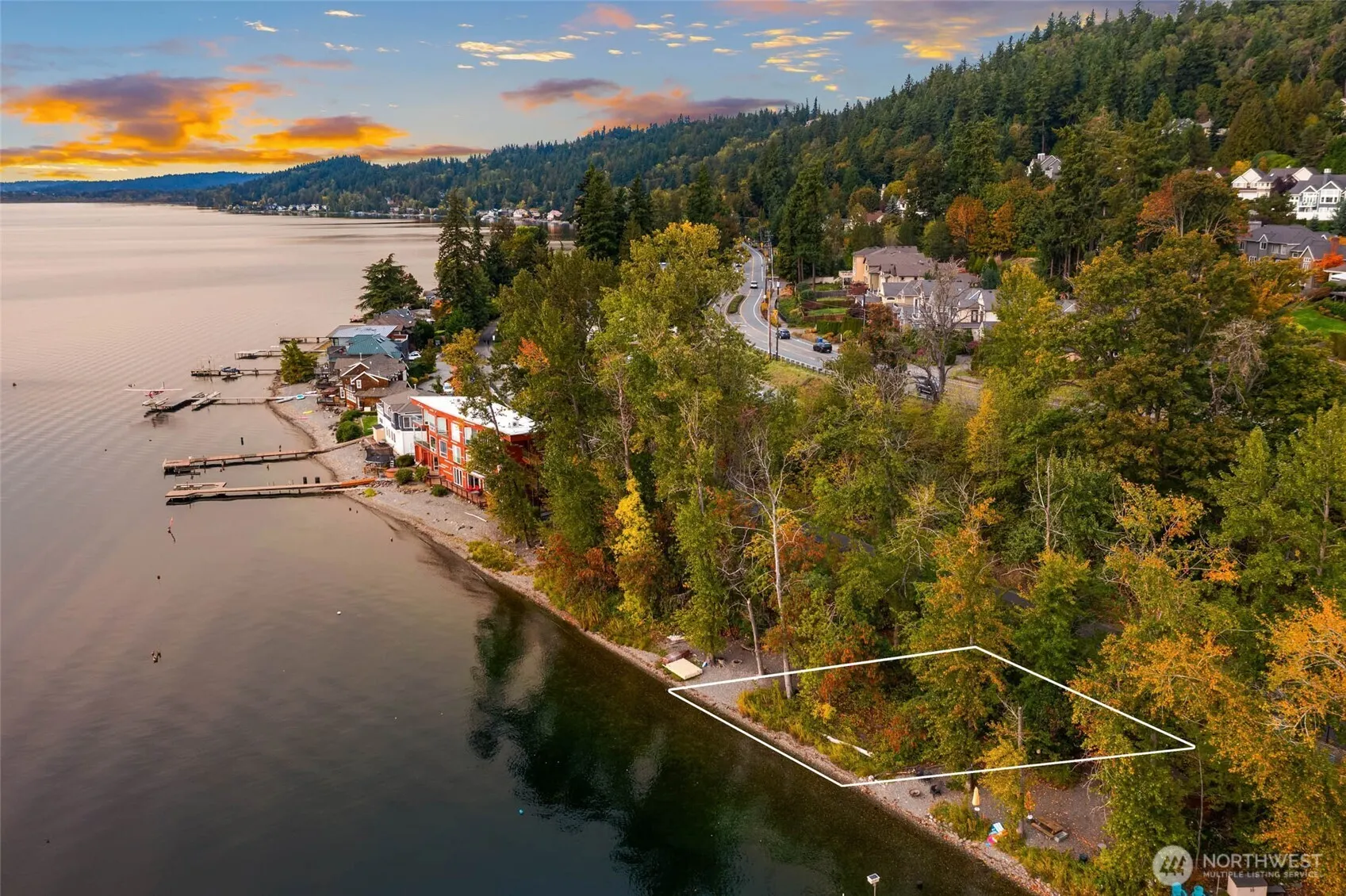 35753001 E Lake Sammamish Parkway , Sammamish, WA 98074