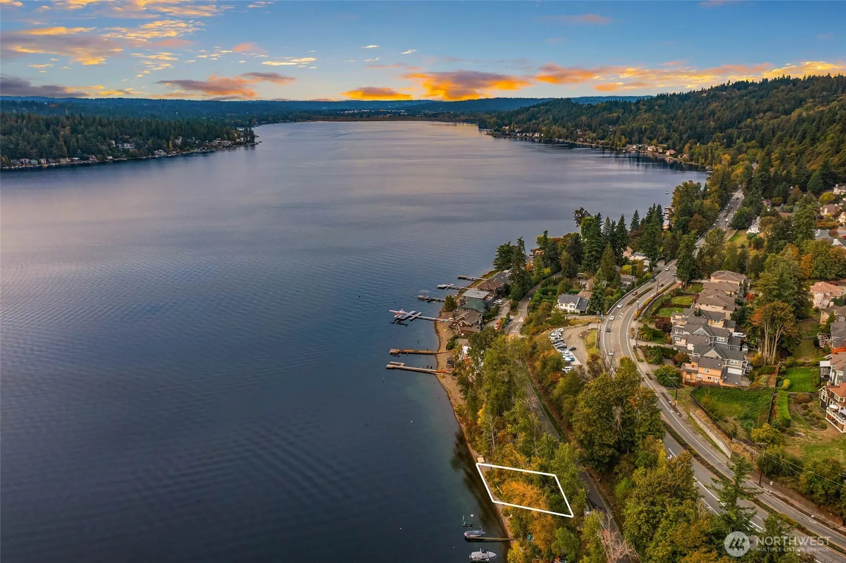 35753001 E Lake Sammamish Parkway , Sammamish, WA 98074