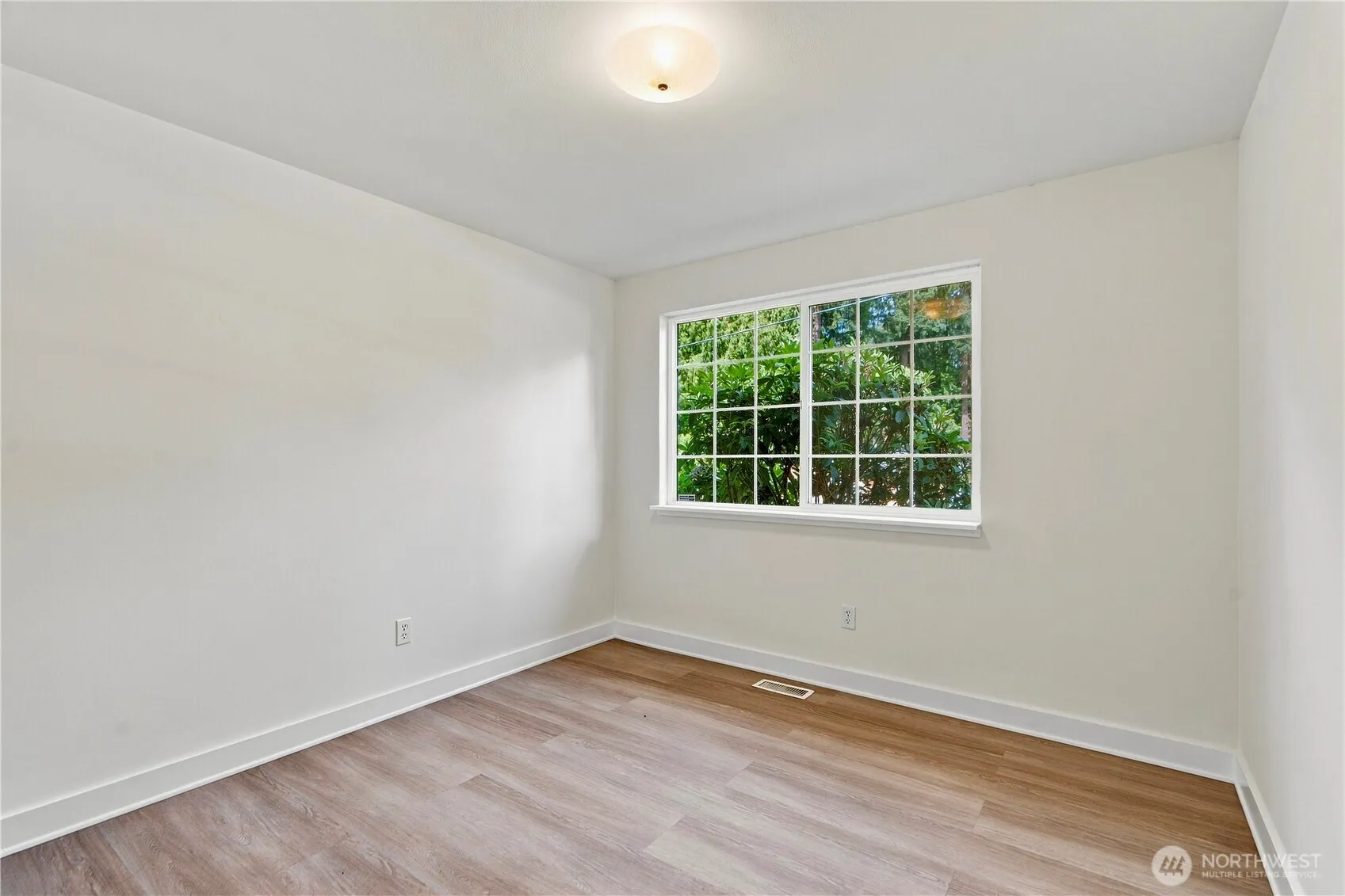 21205 NE 60th Place , Redmond, WA 98053