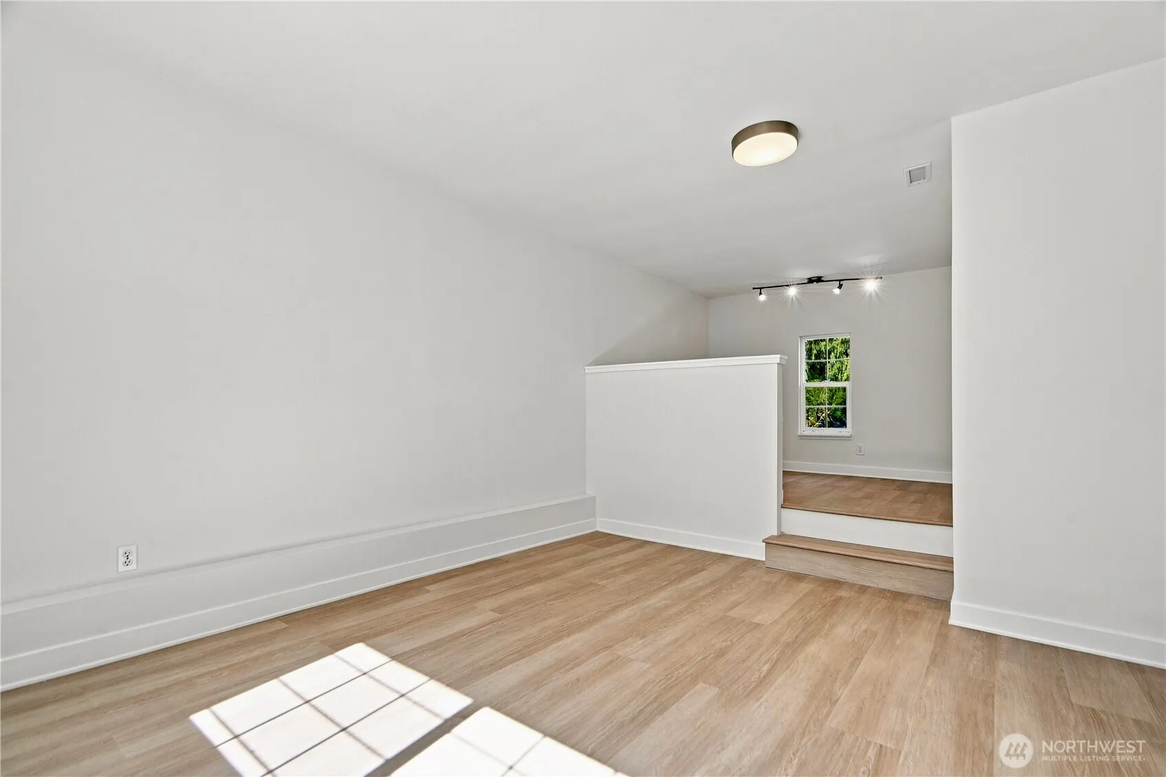21205 NE 60th Place , Redmond, WA 98053