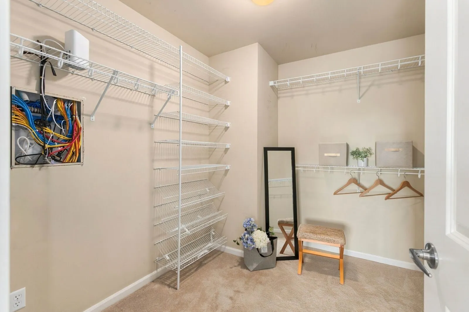 5621 NE 5th Court , Renton, WA 98059-8599