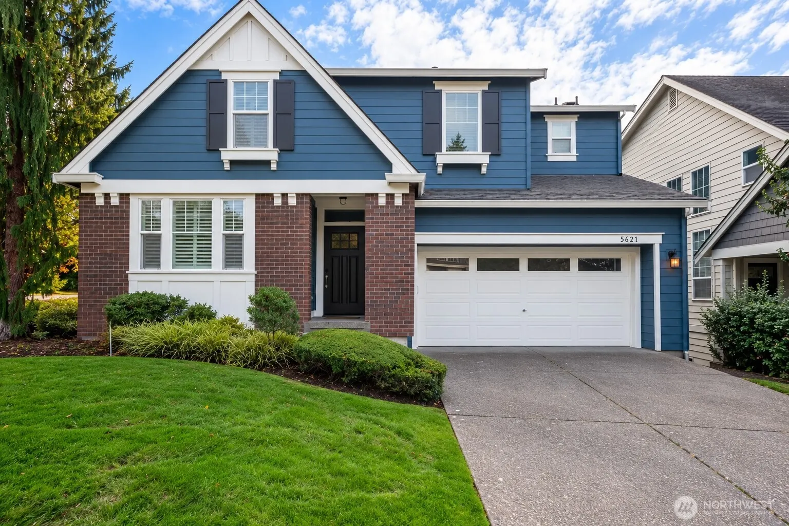 5621 NE 5th Court , Renton, WA 98059-8599
