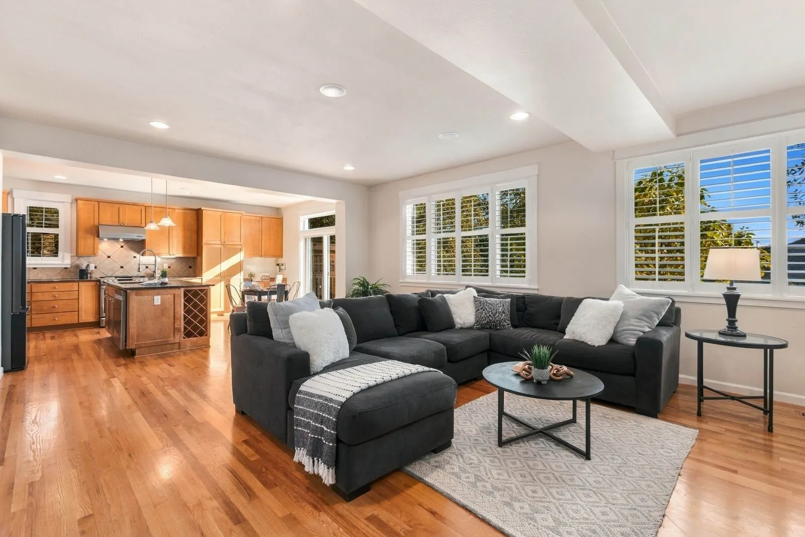5621 NE 5th Court , Renton, WA 98059-8599