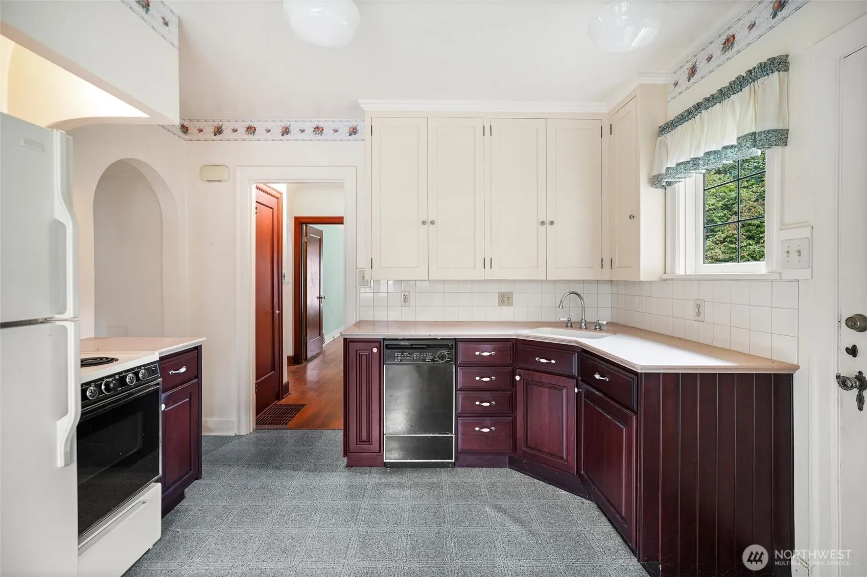 9917 NE 190th Street , Bothell, WA 98011