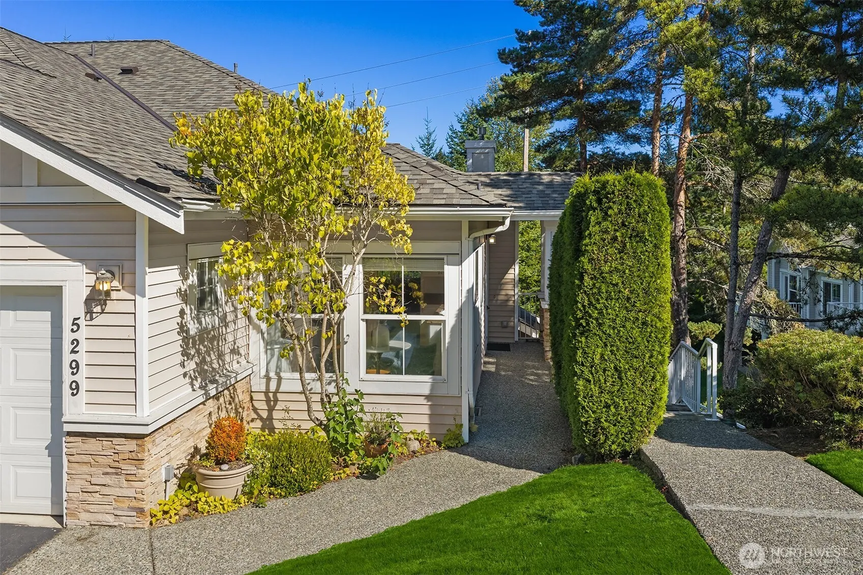 5299 164th Avenue SE #6-2, Bellevue, WA 98006
