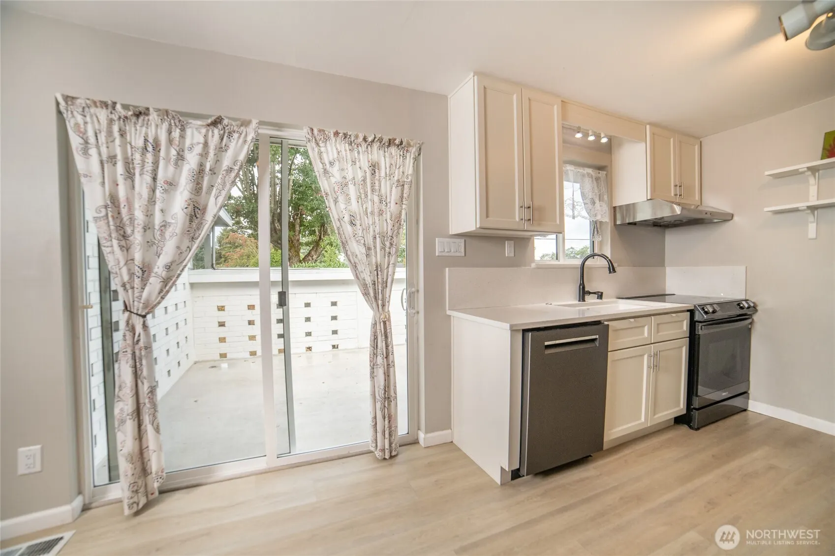 17220 129th Avenue SE, Renton, WA 98058