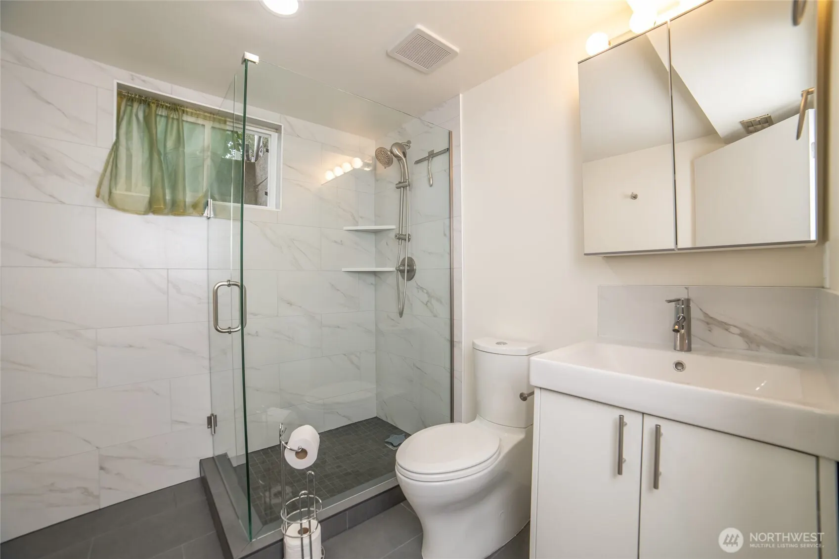 17220 129th Avenue SE, Renton, WA 98058