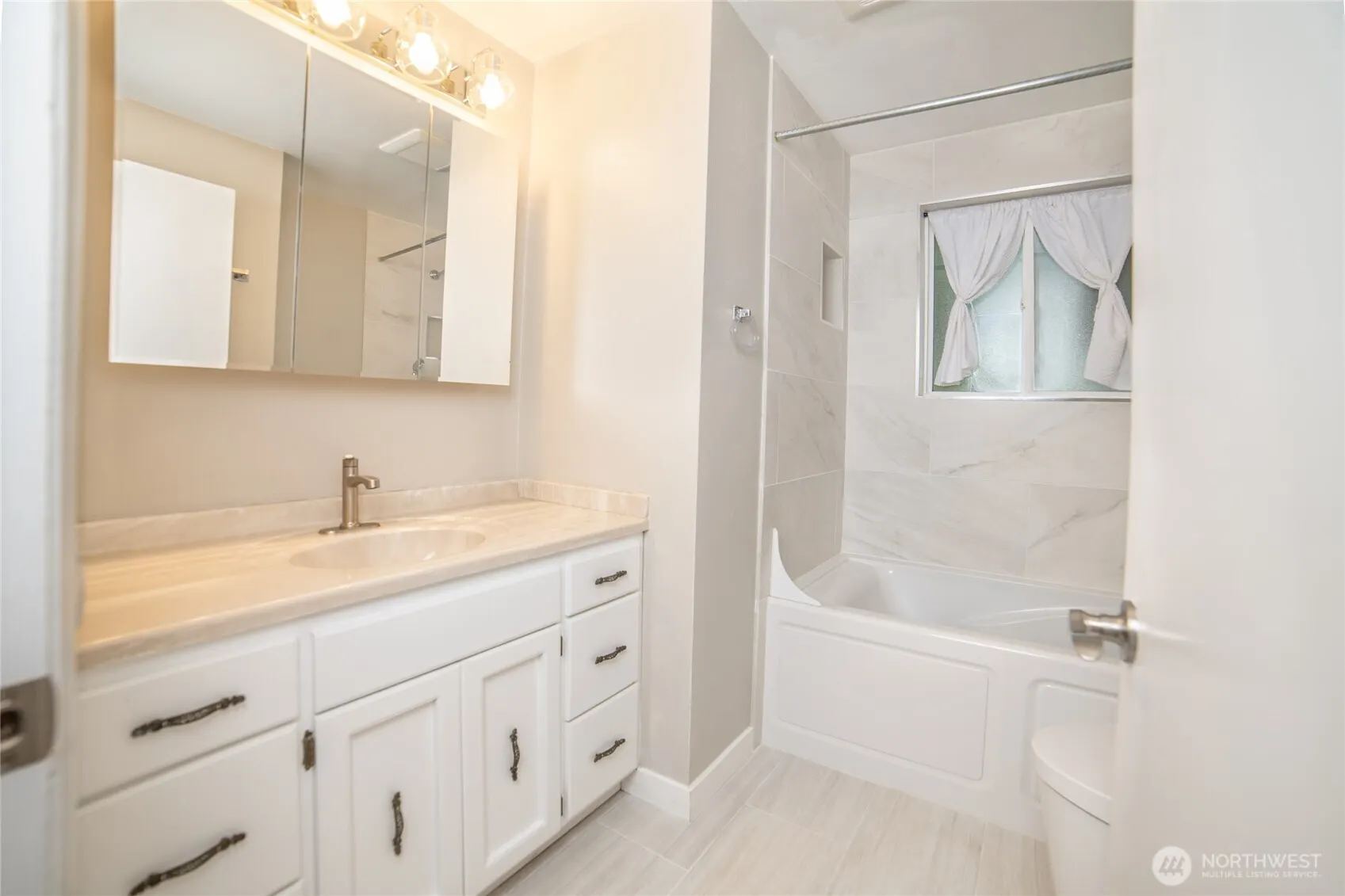 17220 129th Avenue SE, Renton, WA 98058