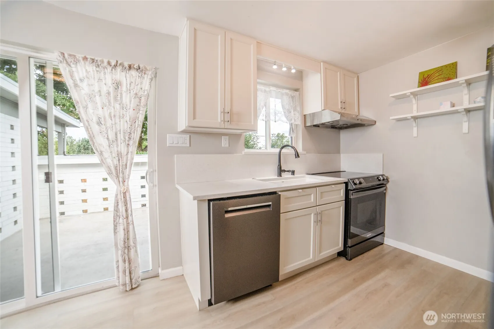 17220 129th Avenue SE, Renton, WA 98058