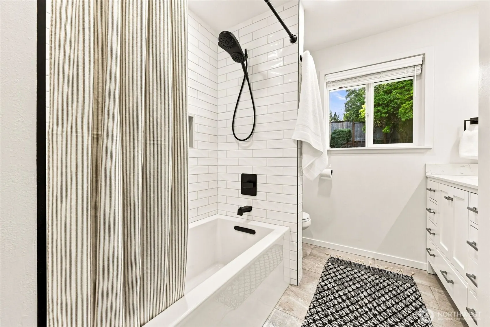 1821 155th Avenue SE, Bellevue, WA 98007
