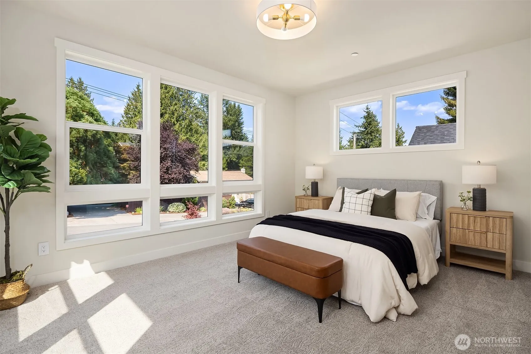 10217 NE 24th Street , Bellevue, WA 98004