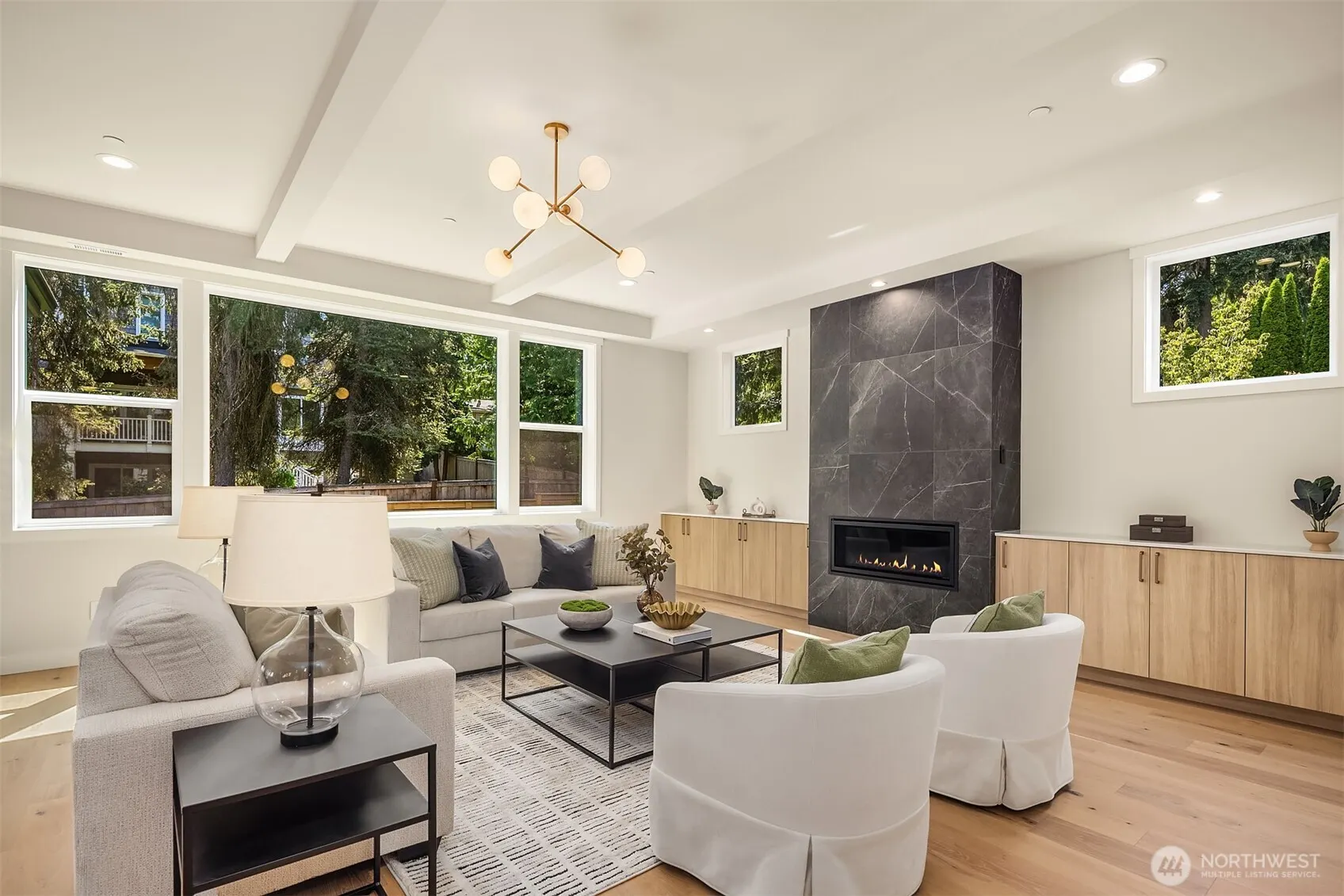 10217 NE 24th Street , Bellevue, WA 98004