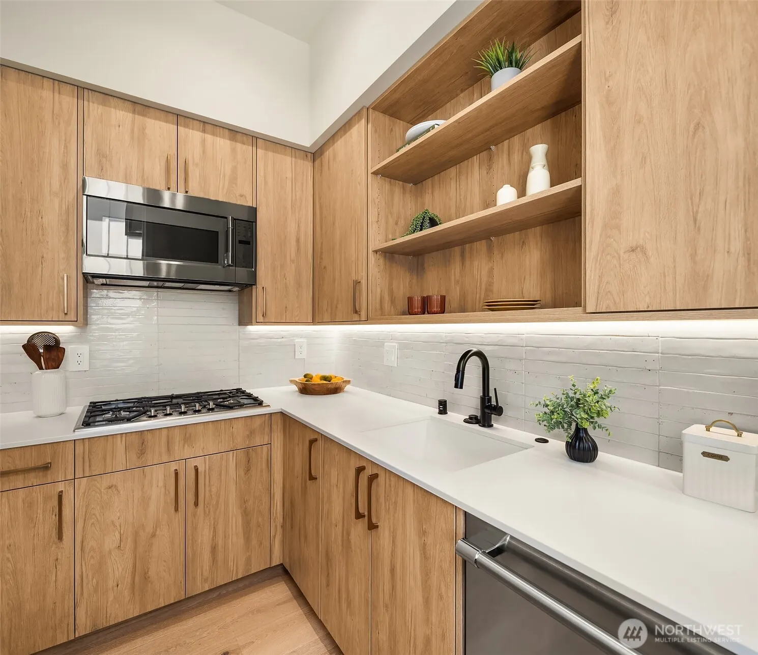 10217 NE 24th Street , Bellevue, WA 98004