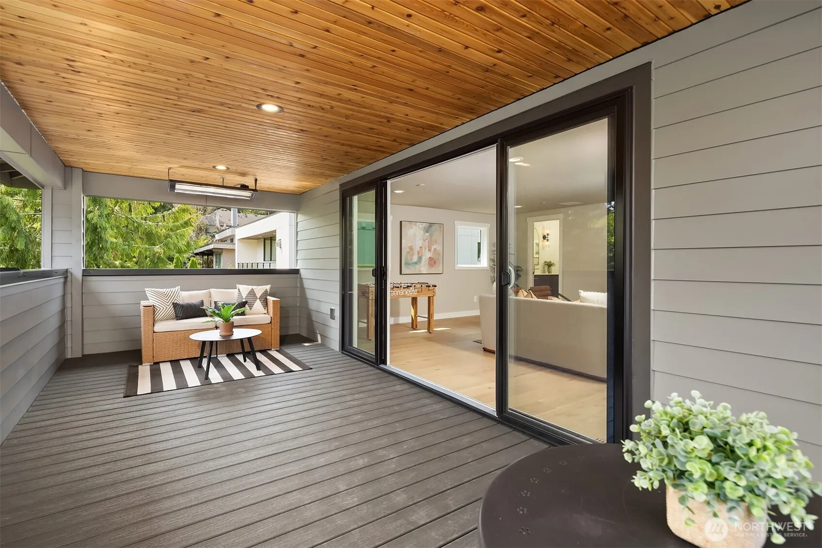 10217 NE 24th Street , Bellevue, WA 98004