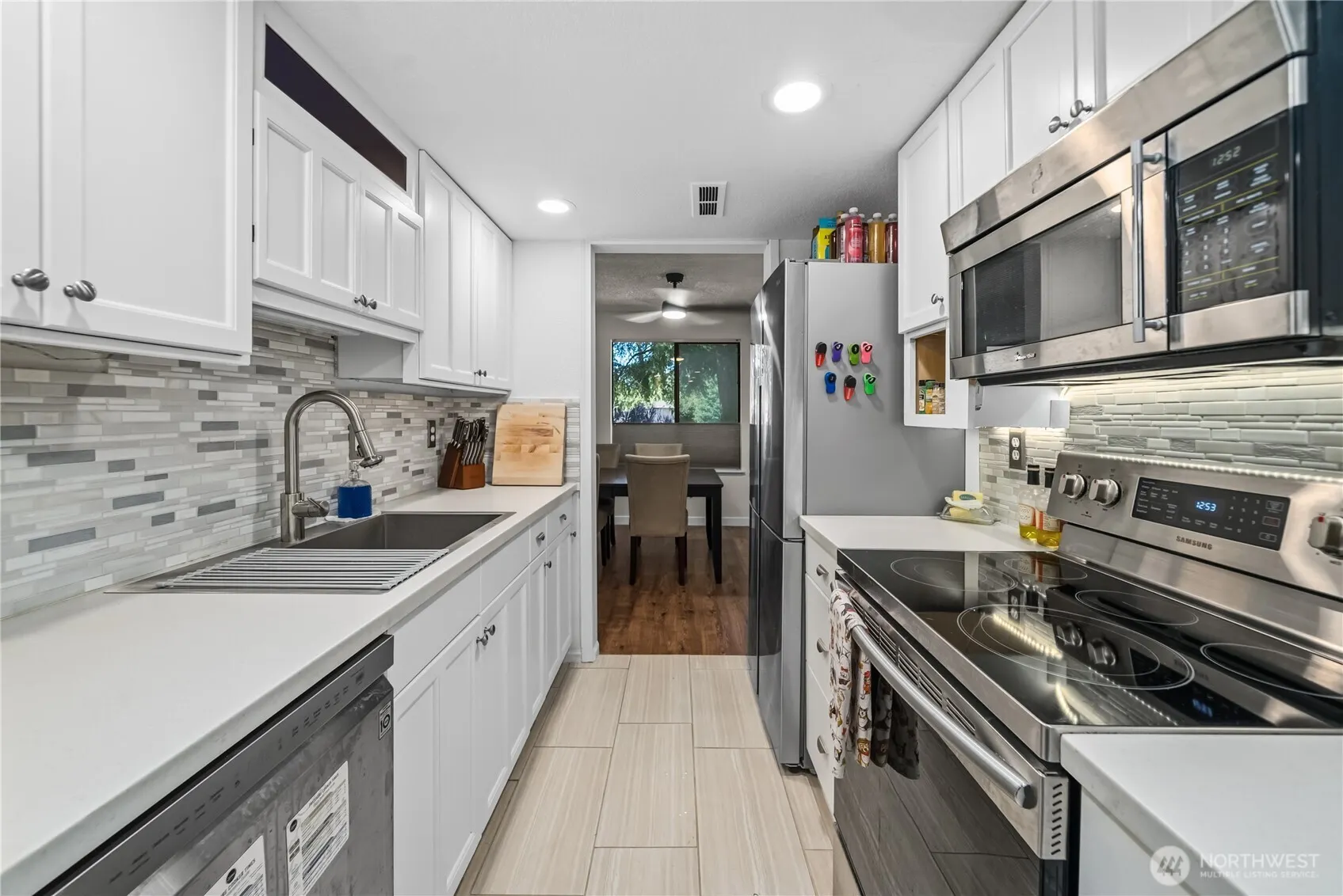 23511 102 Avenue SE #D103, Kent, WA 98031