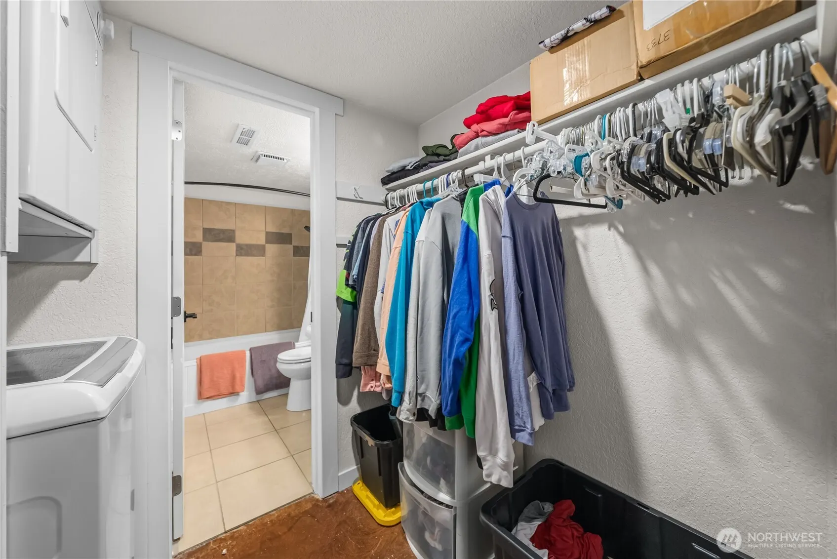 23511 102 Avenue SE #D103, Kent, WA 98031