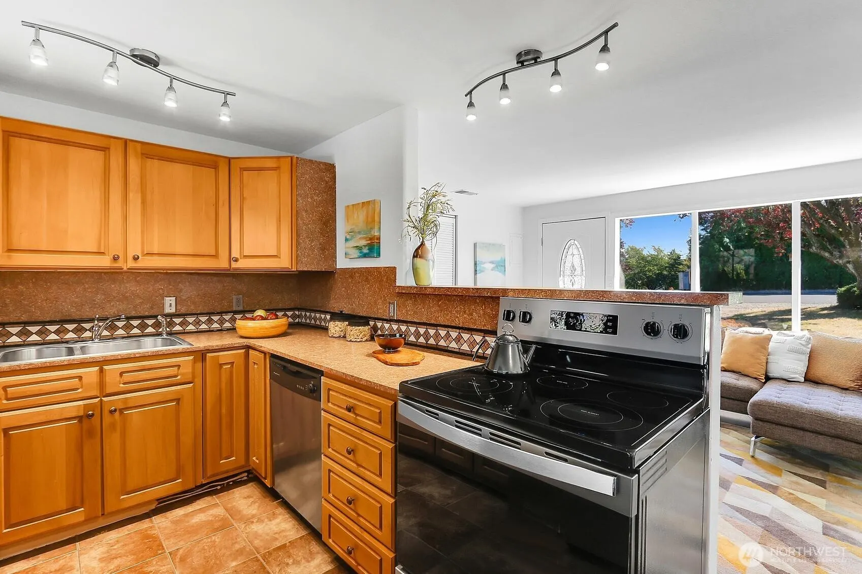 3328 NE 6th Street , Renton, WA 98056