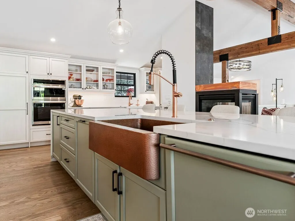 15620 NE 165th St , Woodinville, WA 98072