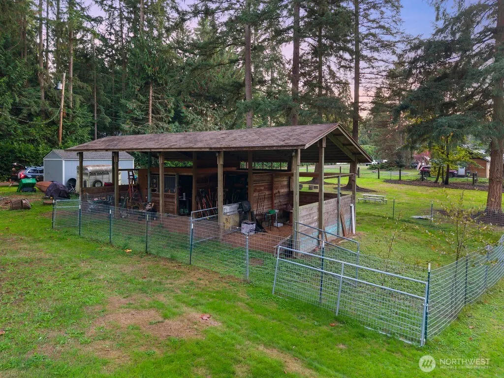 15620 NE 165th St , Woodinville, WA 98072