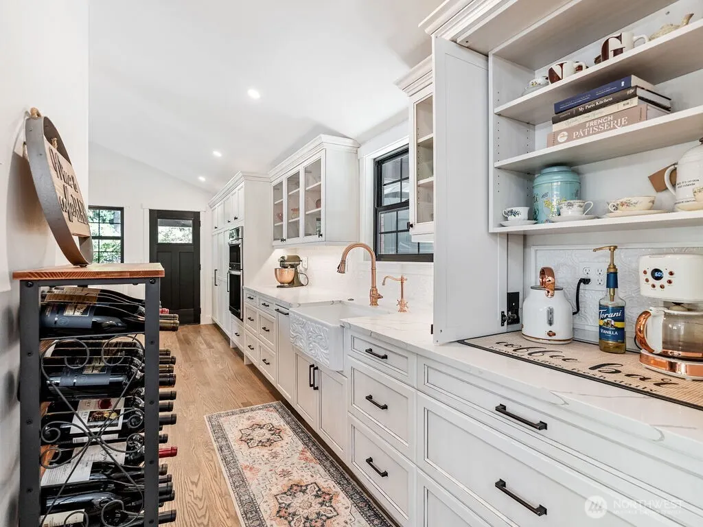 15620 NE 165th St , Woodinville, WA 98072