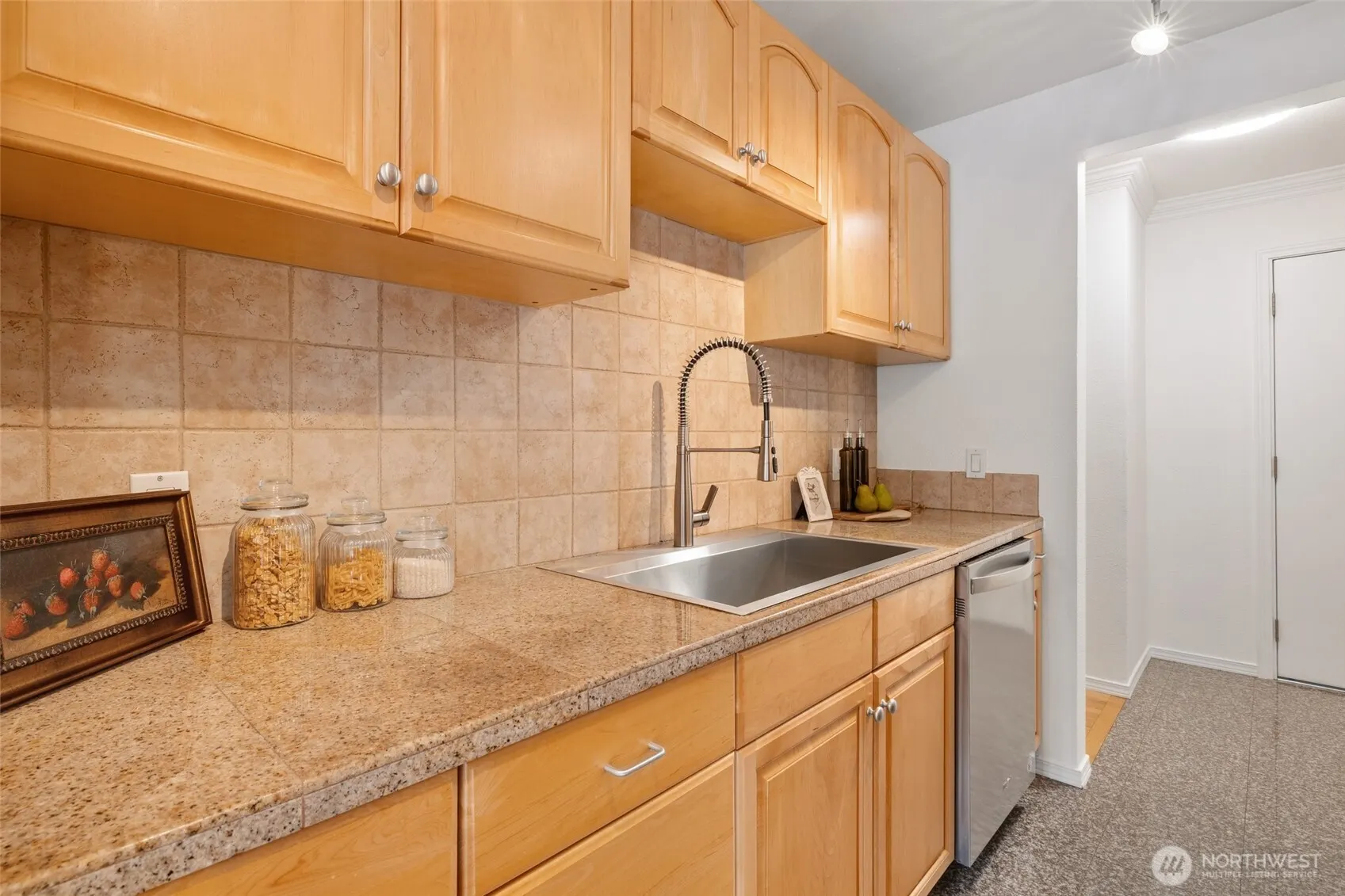 12700 NE 8th Street #E102, Bellevue, WA 98005