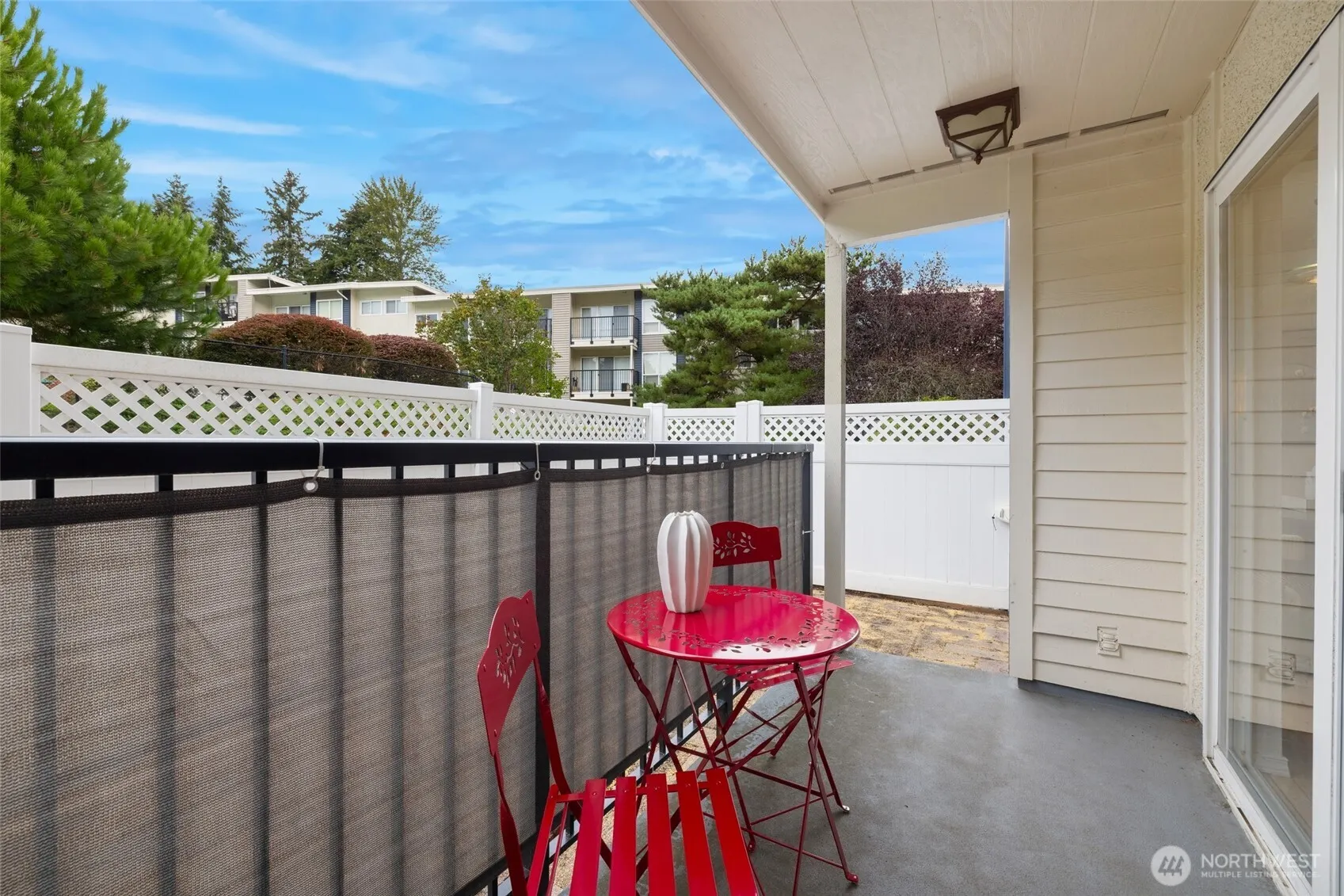 12700 NE 8th Street #E102, Bellevue, WA 98005