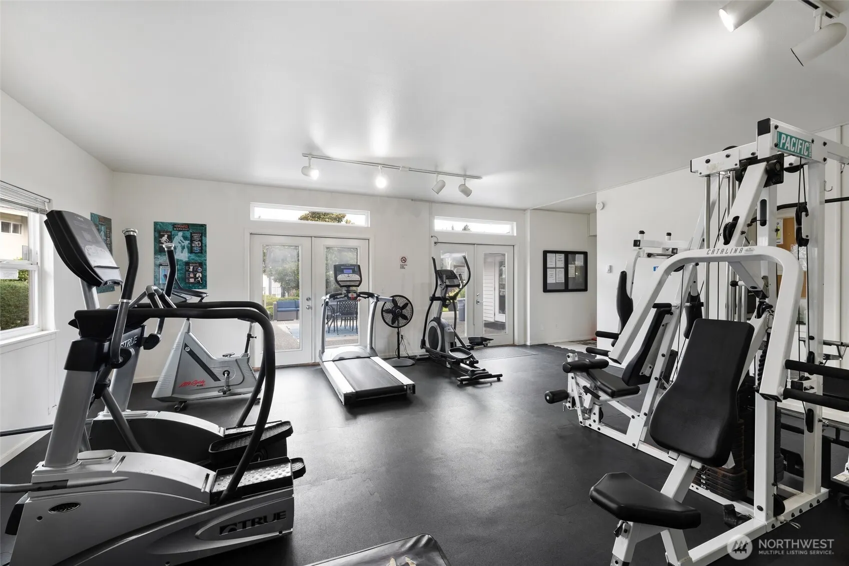 12700 NE 8th Street #E102, Bellevue, WA 98005
