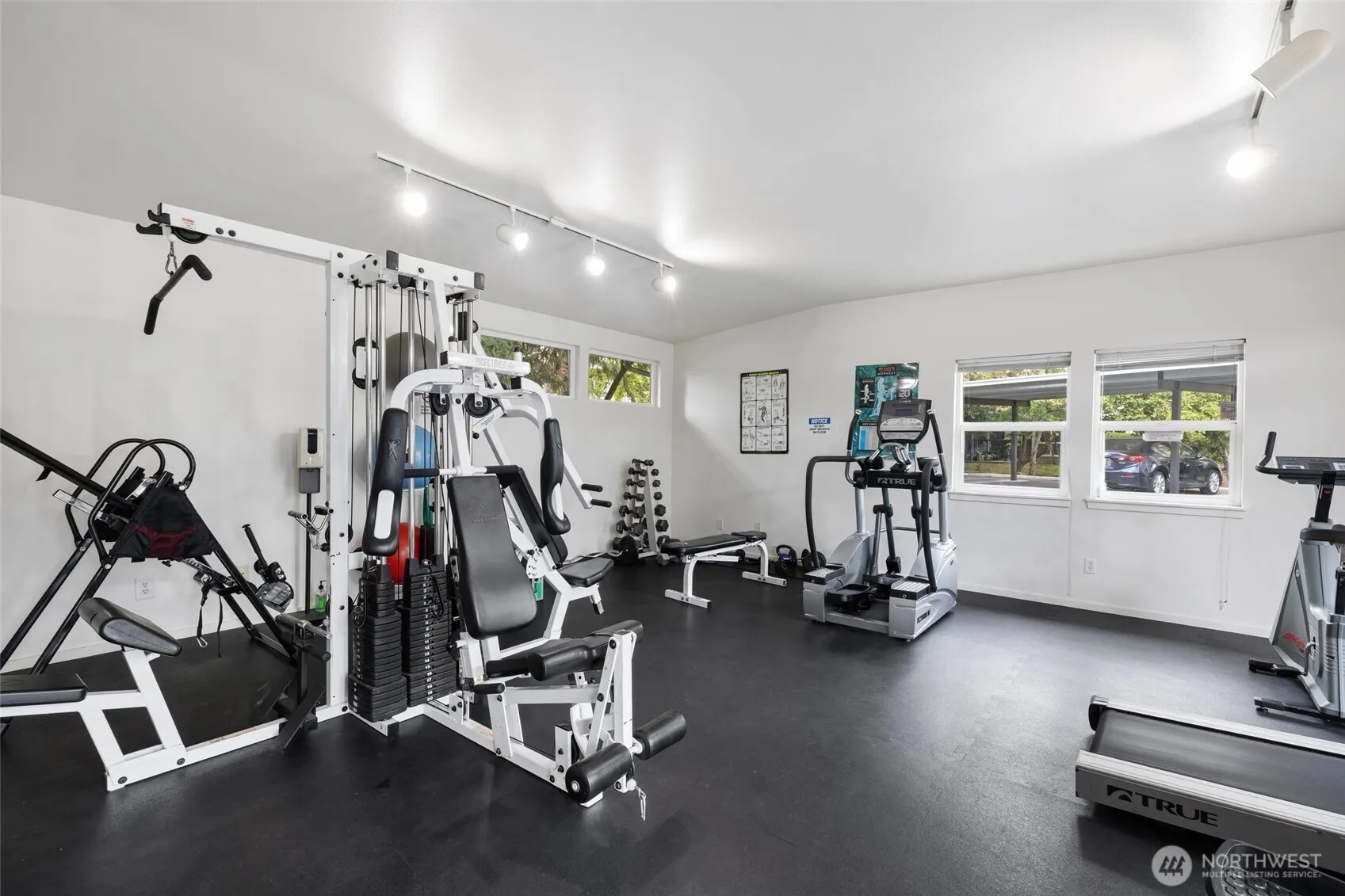 12700 NE 8th Street #E102, Bellevue, WA 98005