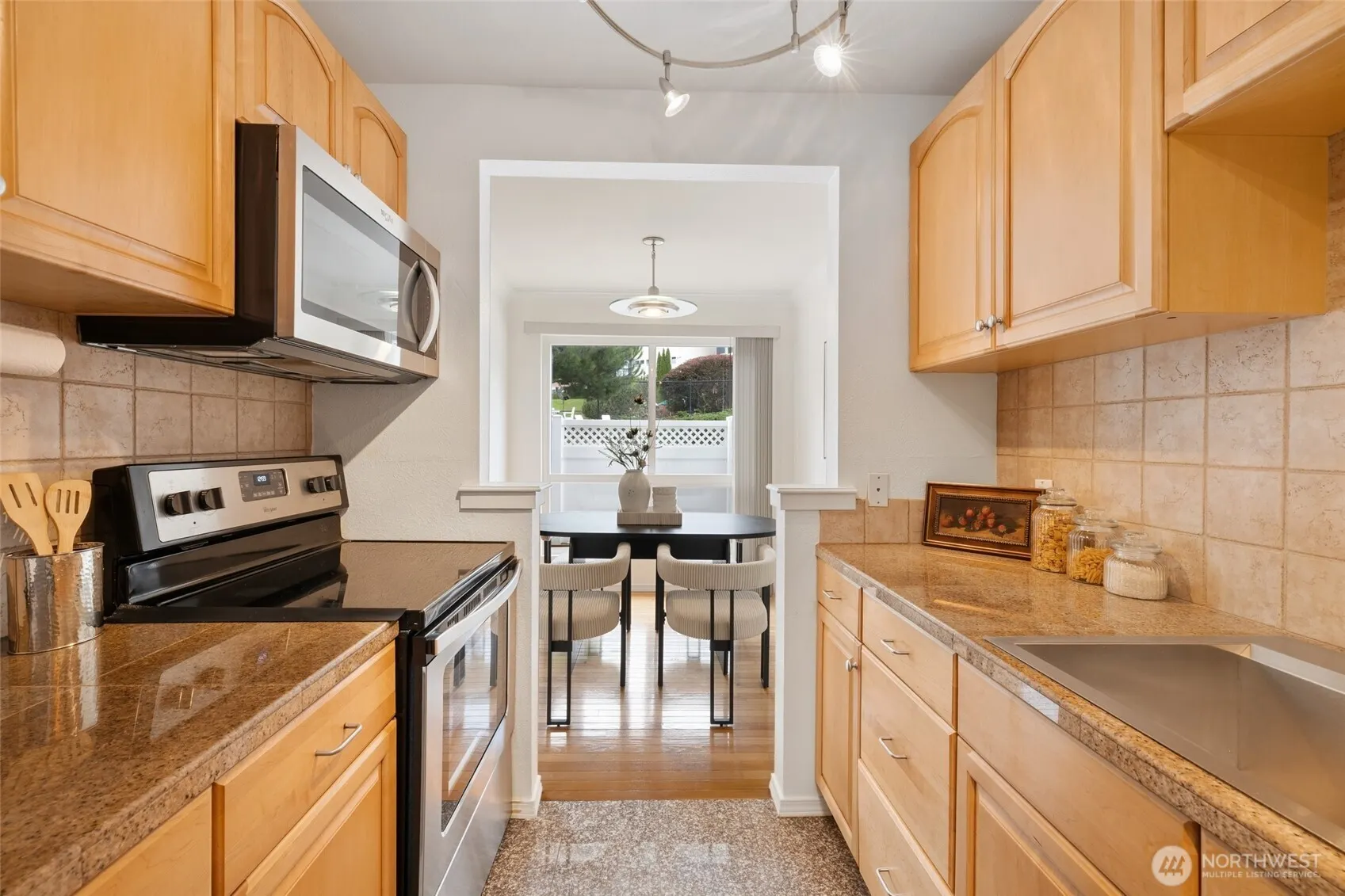 12700 NE 8th Street #E102, Bellevue, WA 98005