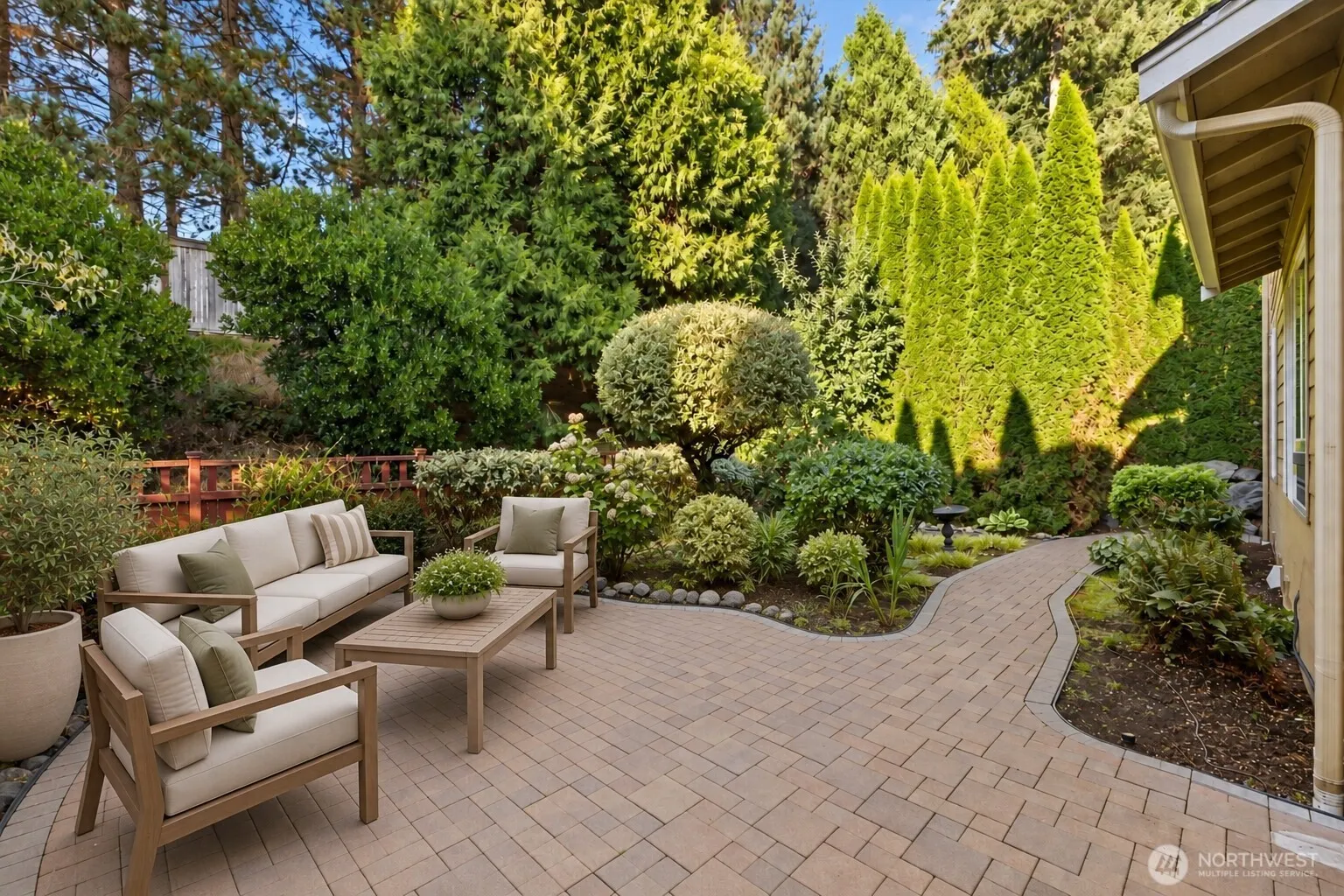 11738 167th Court NE, Redmond, WA 98052