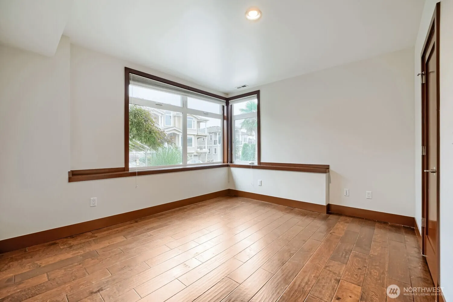 1018 N 37th Street , Renton, WA 98056