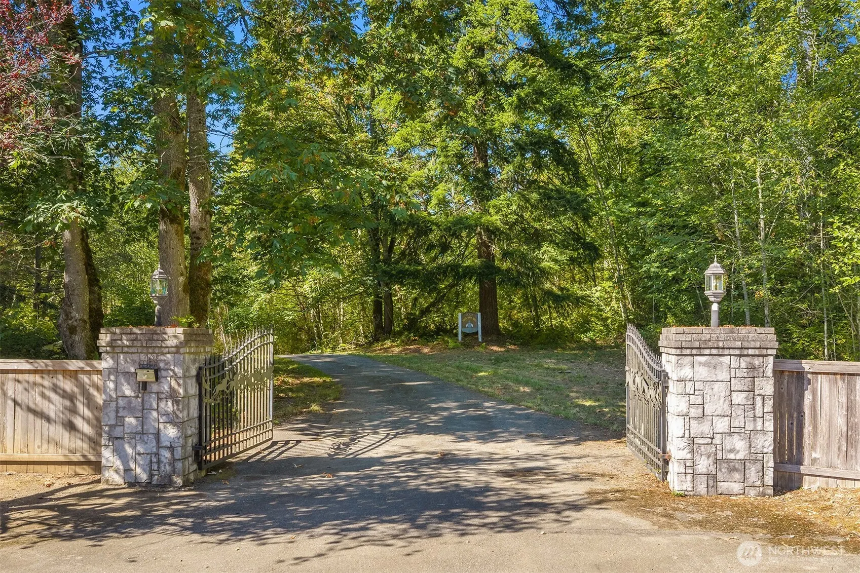 7001 242nd Avenue NE, Redmond, WA 98053