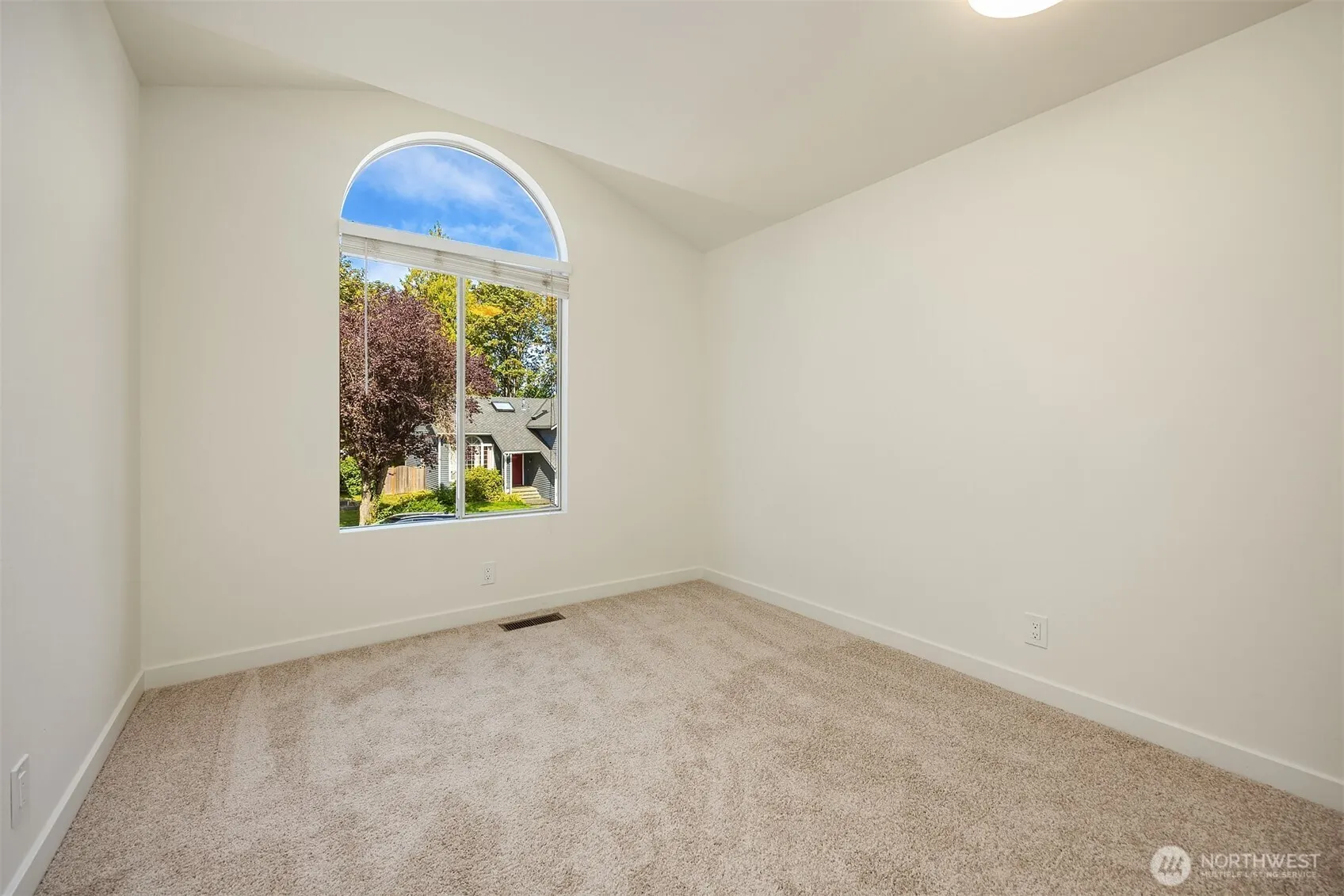 11825 NE 167th Street , Bothell, WA 98011