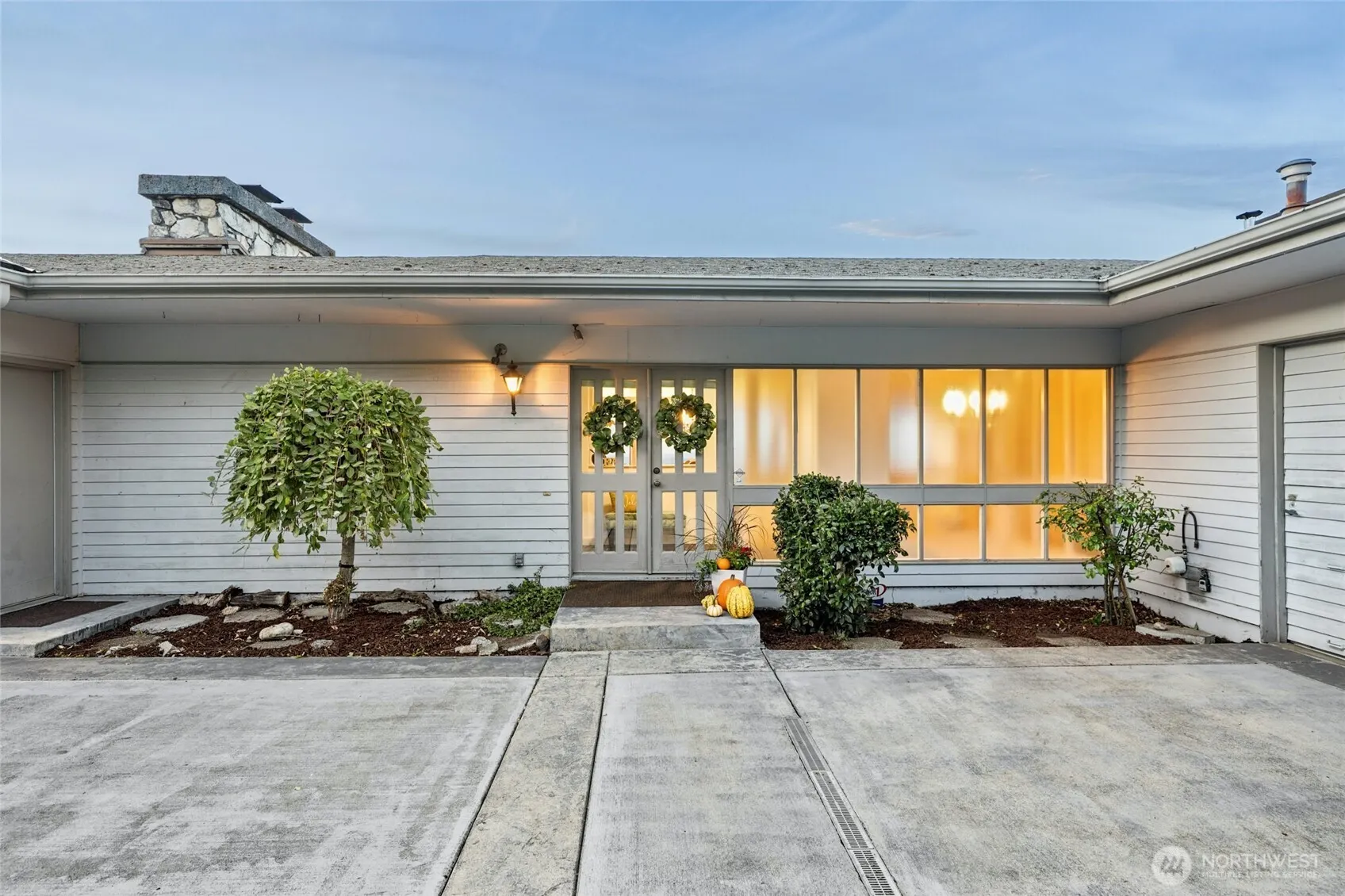 14548 SE 51st Street , Bellevue, WA 98006