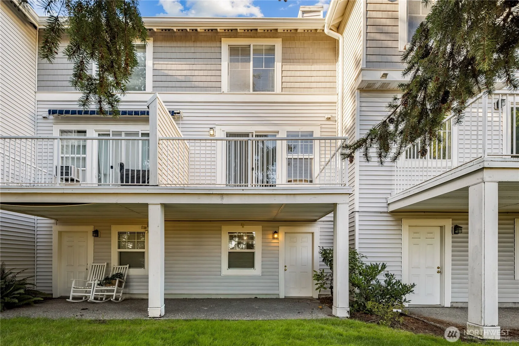 6231 S 233rd Street #25-2, Kent, WA 98032