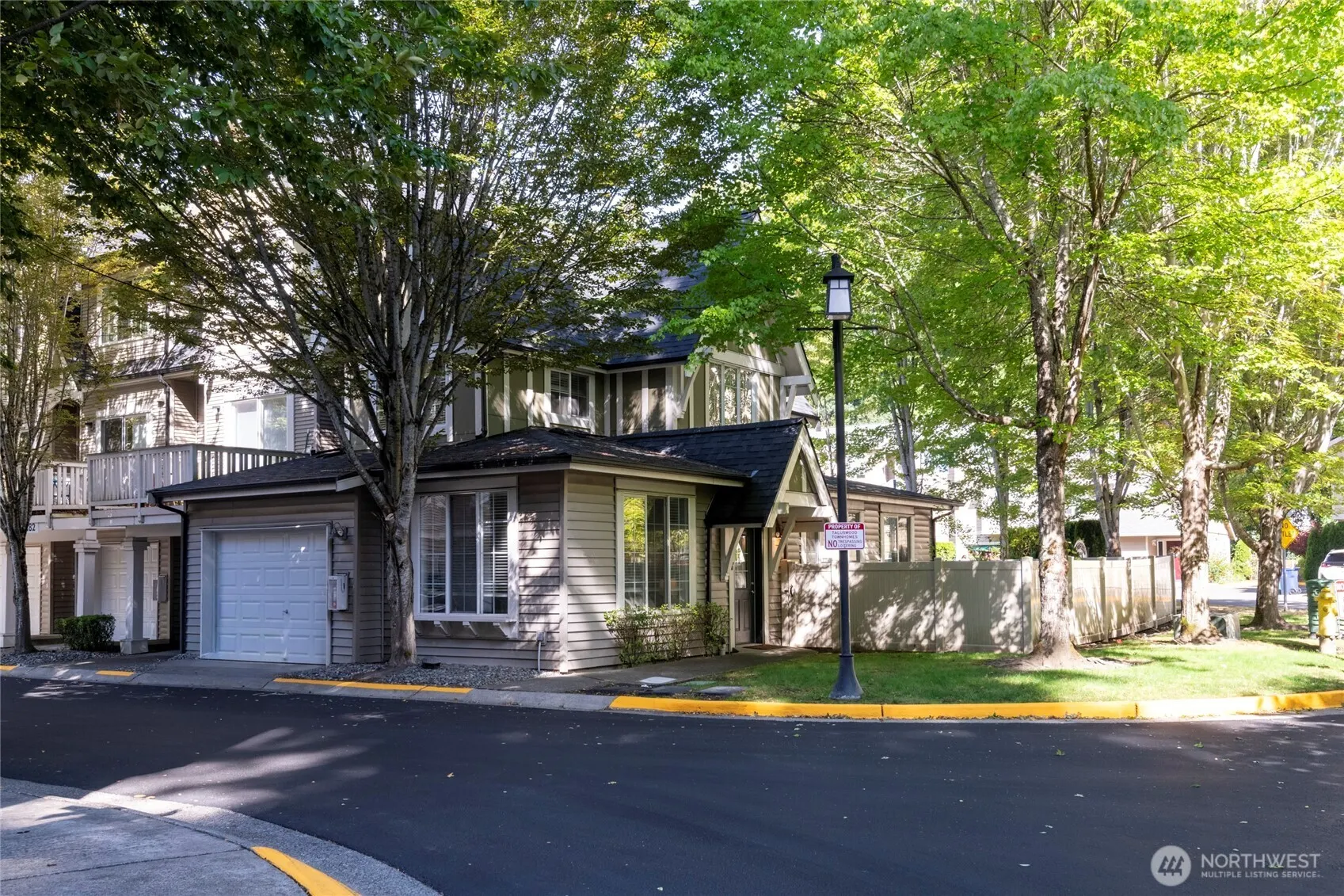 18282 NE 97th Way #105, Redmond, WA 98052