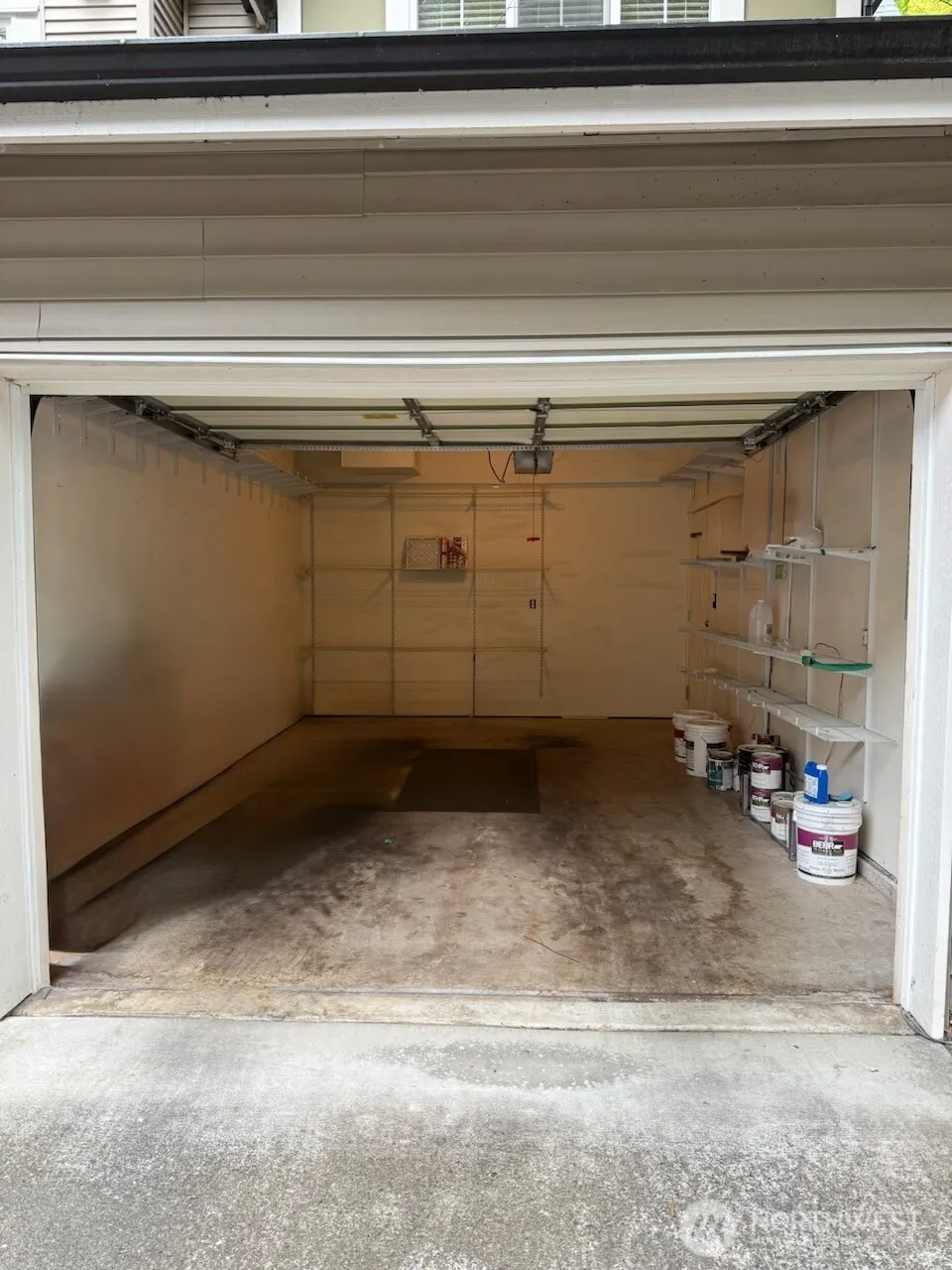 18282 NE 97th Way #105, Redmond, WA 98052