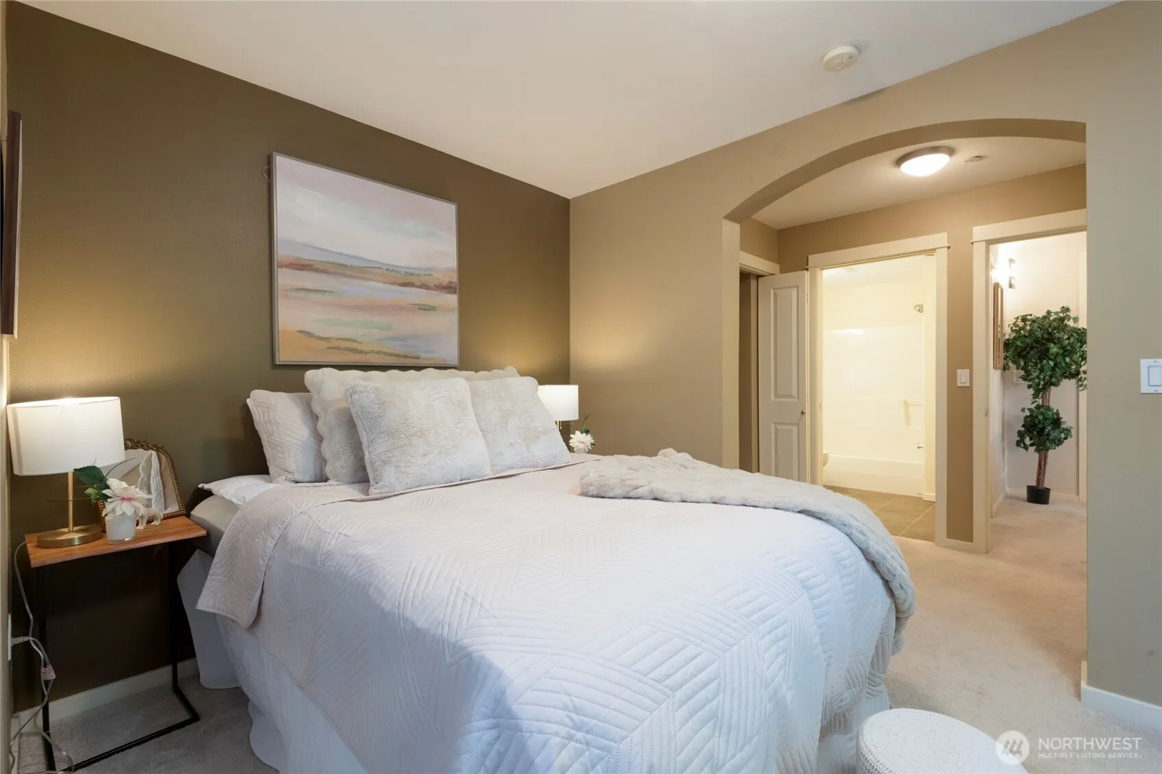 18282 NE 97th Way #105, Redmond, WA 98052