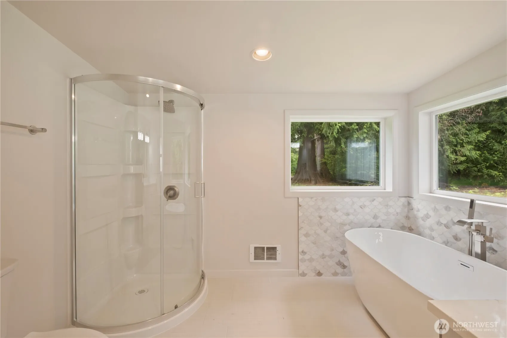 19858 NE 140th Street , Woodinville, WA 98077