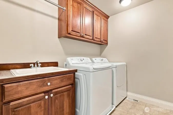 17518 NE 119th Way , Redmond, WA 98052
