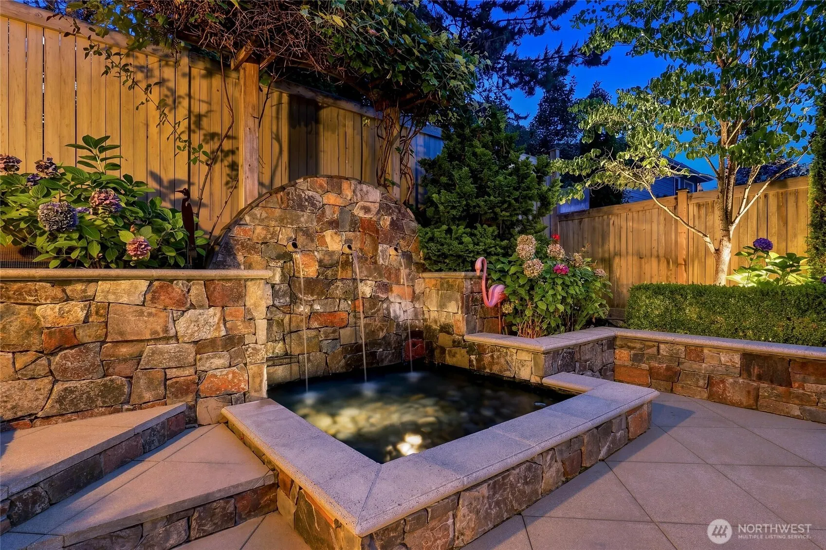 17518 NE 119th Way , Redmond, WA 98052