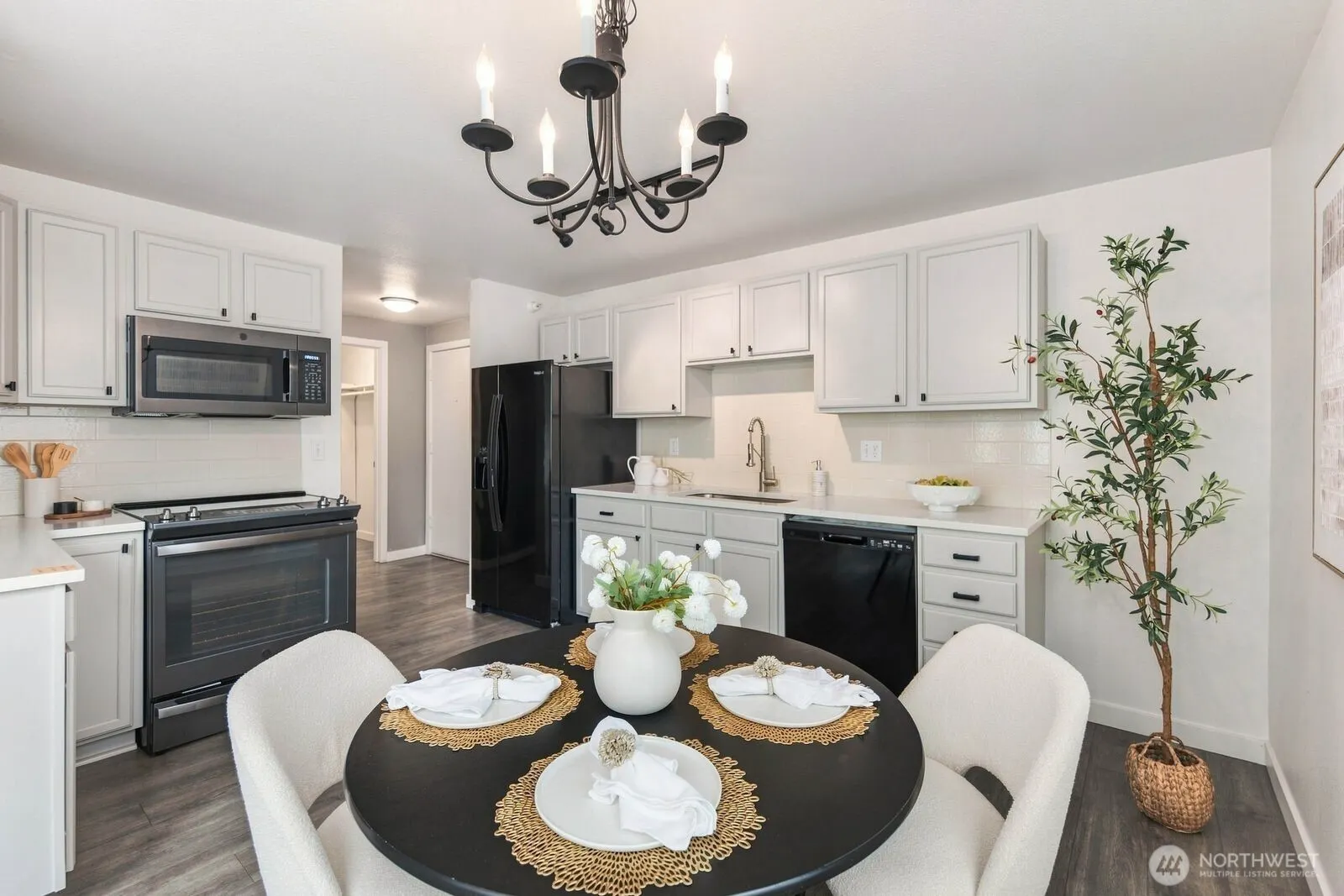 700 Front Street S #A301, Issaquah, WA 98027