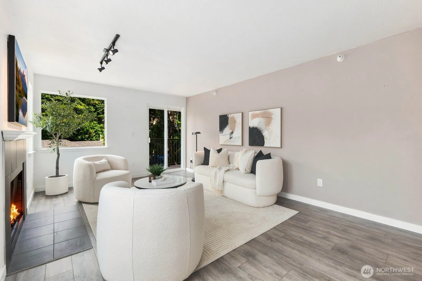 700 Front Street S #A301, Issaquah, WA 98027