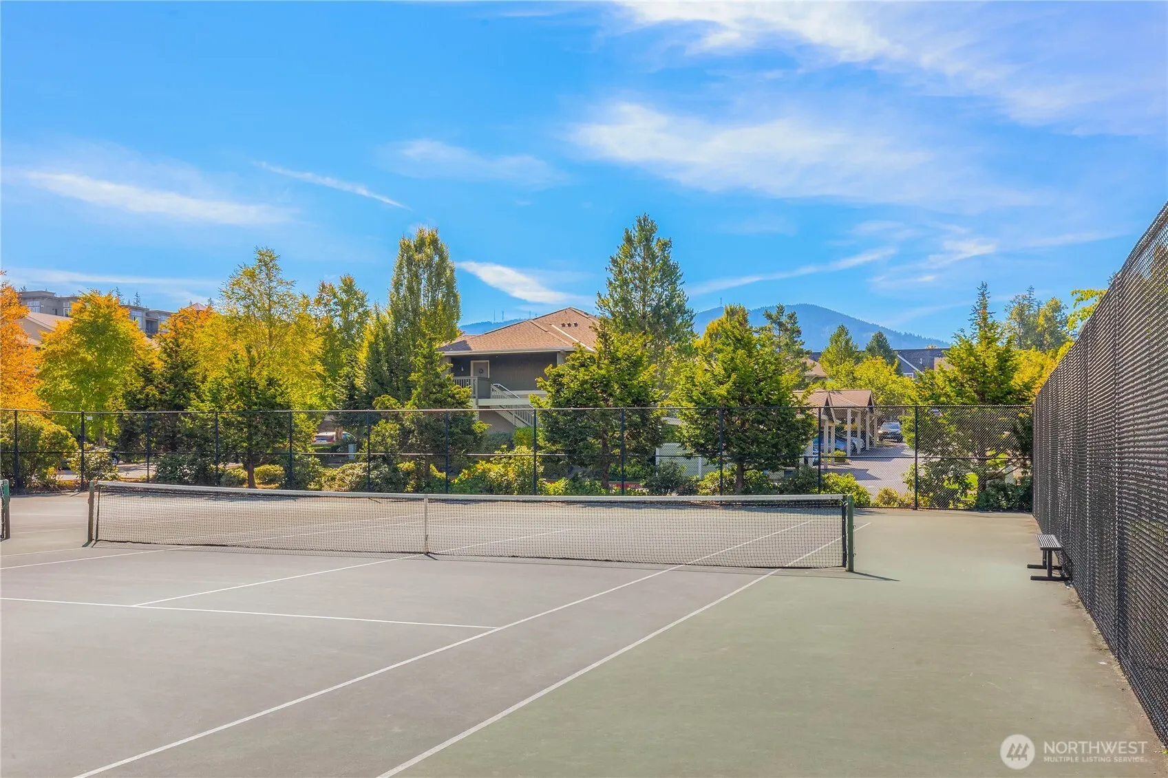 1981 24th Avenue NE #202, Issaquah, WA 98029