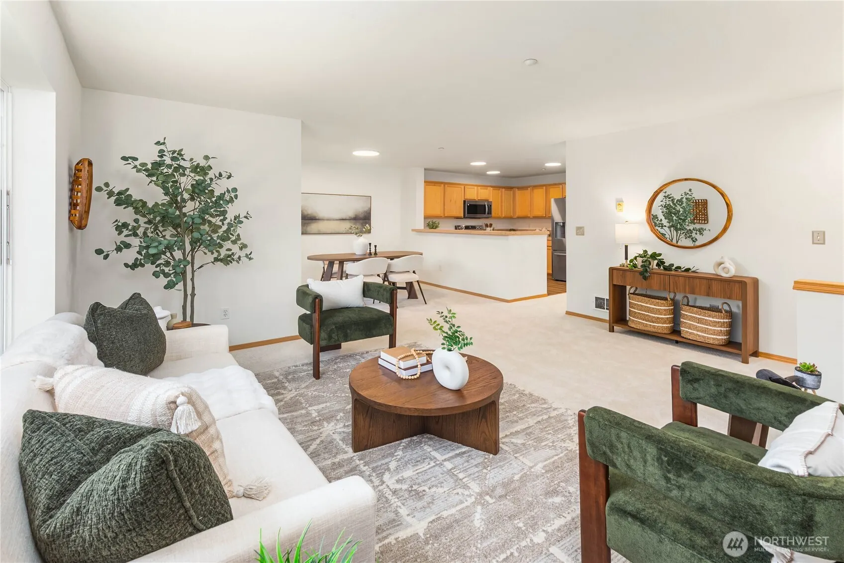 1981 24th Avenue NE #202, Issaquah, WA 98029