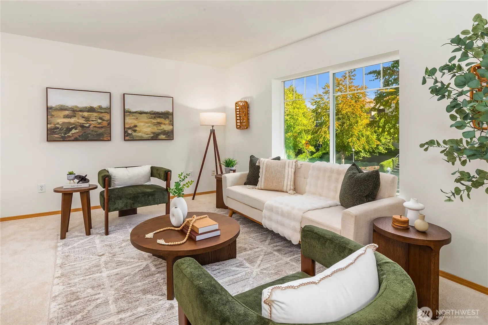 1981 24th Avenue NE #202, Issaquah, WA 98029