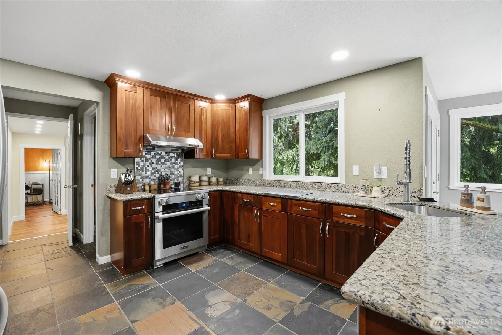 16732 NE 138th Court , Woodinville, WA 98072