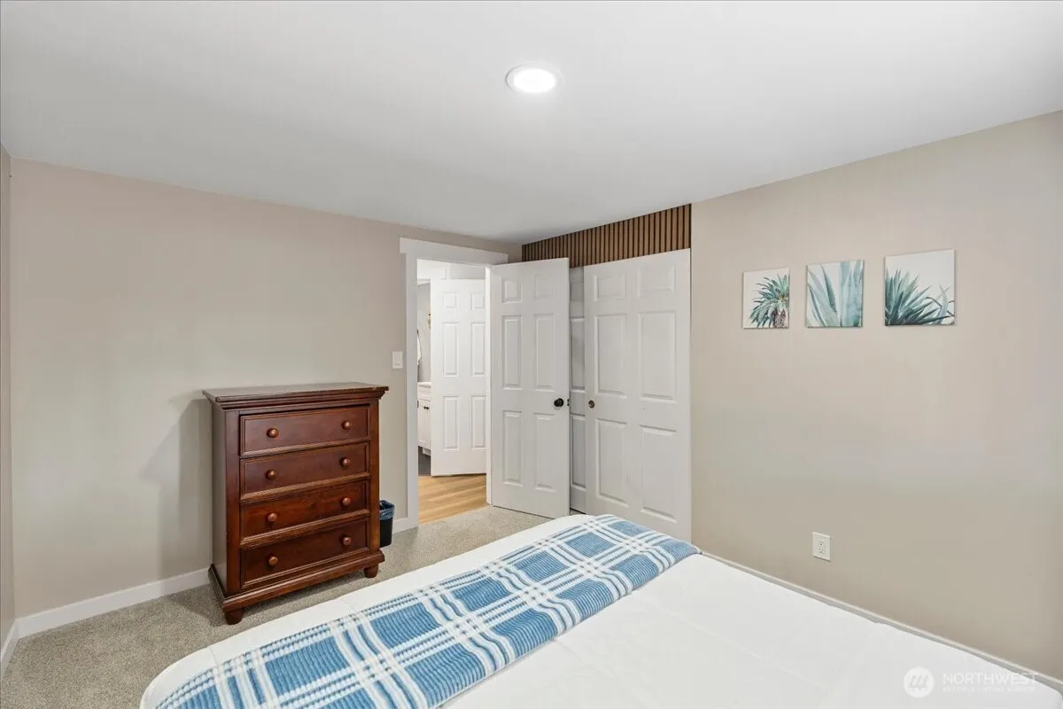 18033 116th Avenue SE, Renton, WA 98058