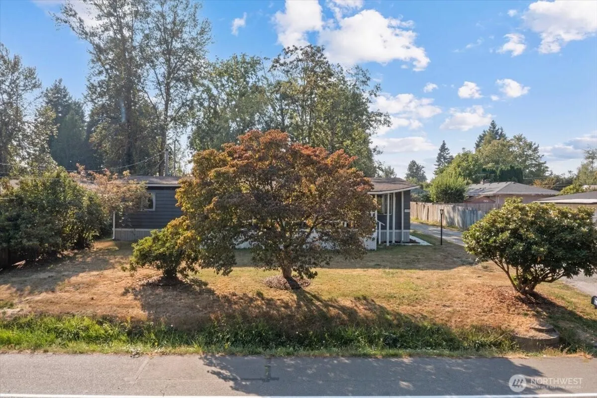 18033 116th Avenue SE, Renton, WA 98058