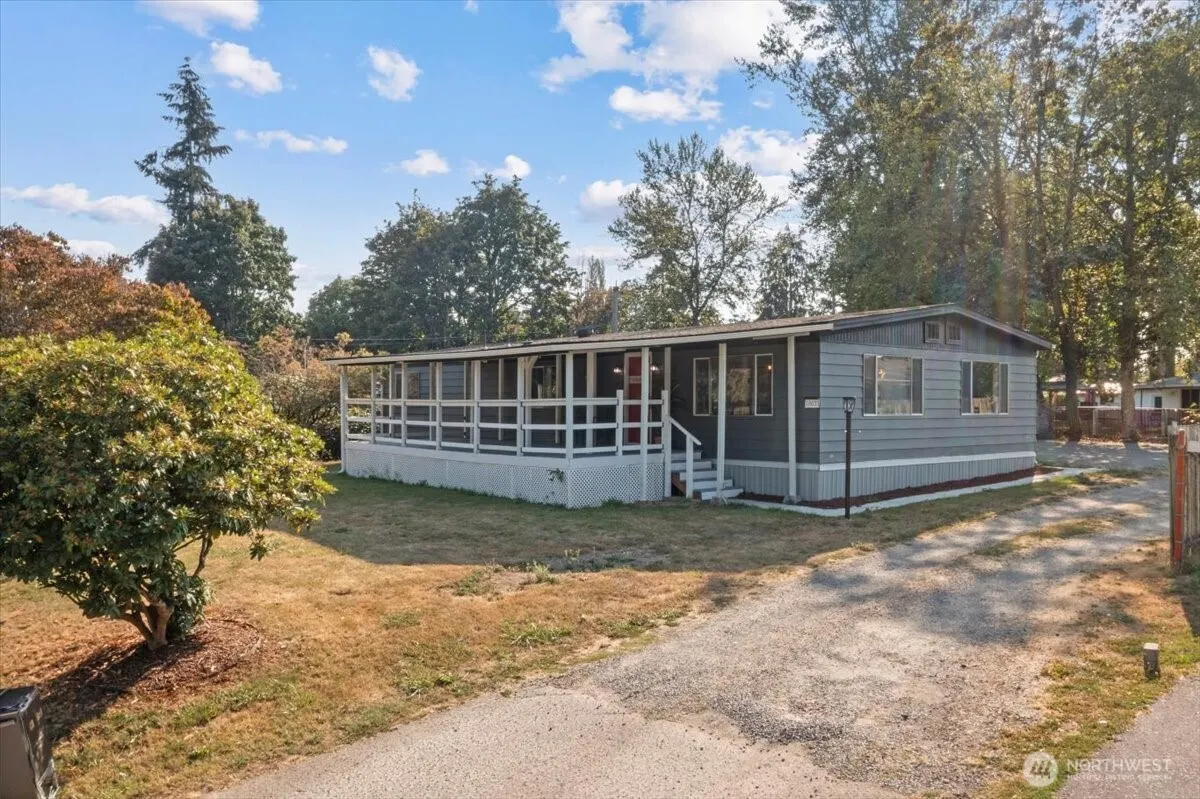 18033 116th Avenue SE, Renton, WA 98058